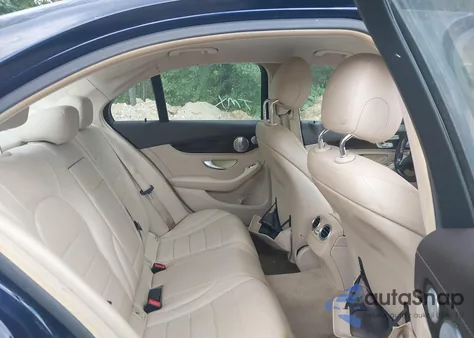 2015 Mercedes-Benz C 300 4Matic/Luxury 4Matic/Sport 4Matic из США, поврежденный, VIN 55SWF4KB7FU038915